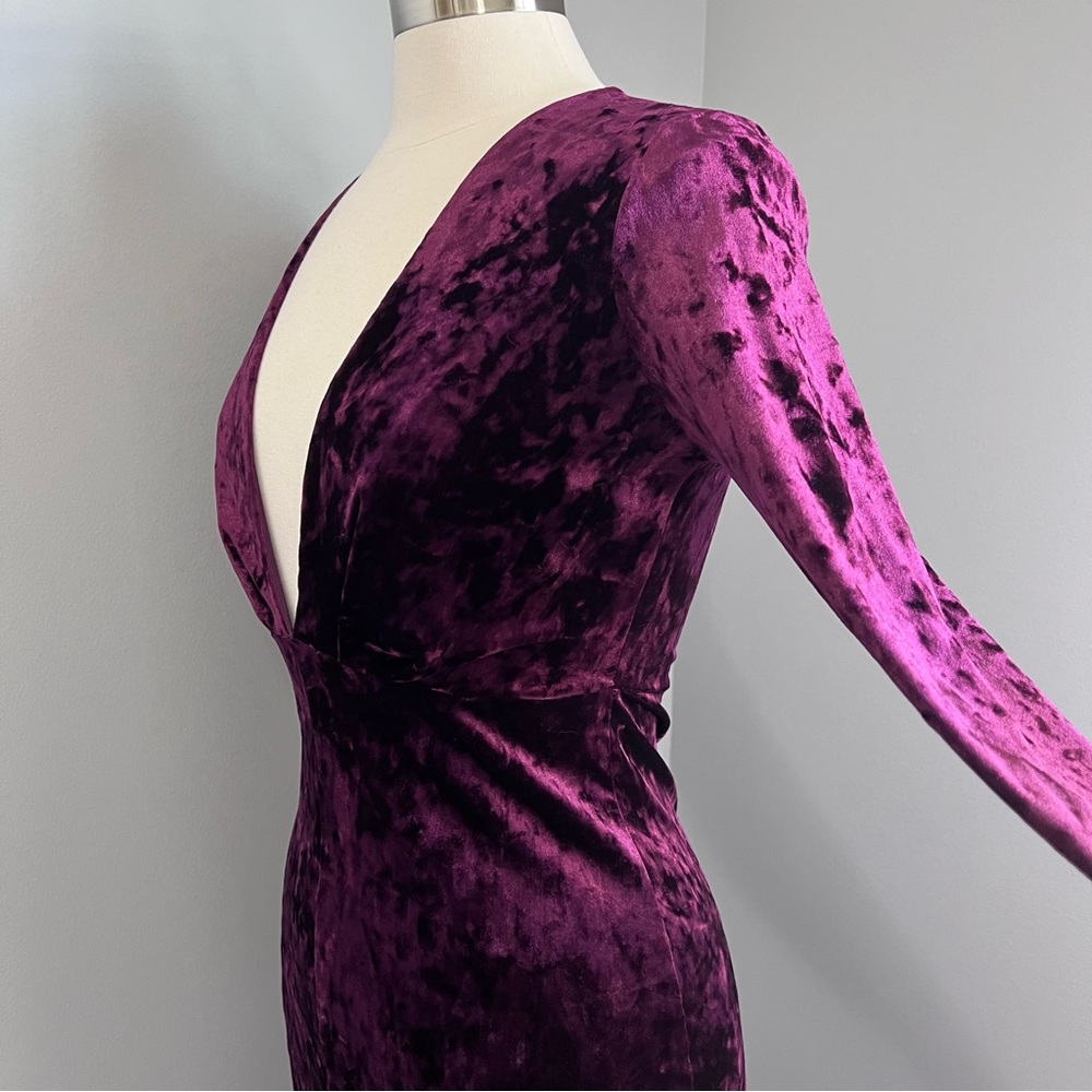 Forever 21 M Violet Crushed Velvet Fitted Maxi Long Sleeve V Neck Dress - Picture 13 of 17